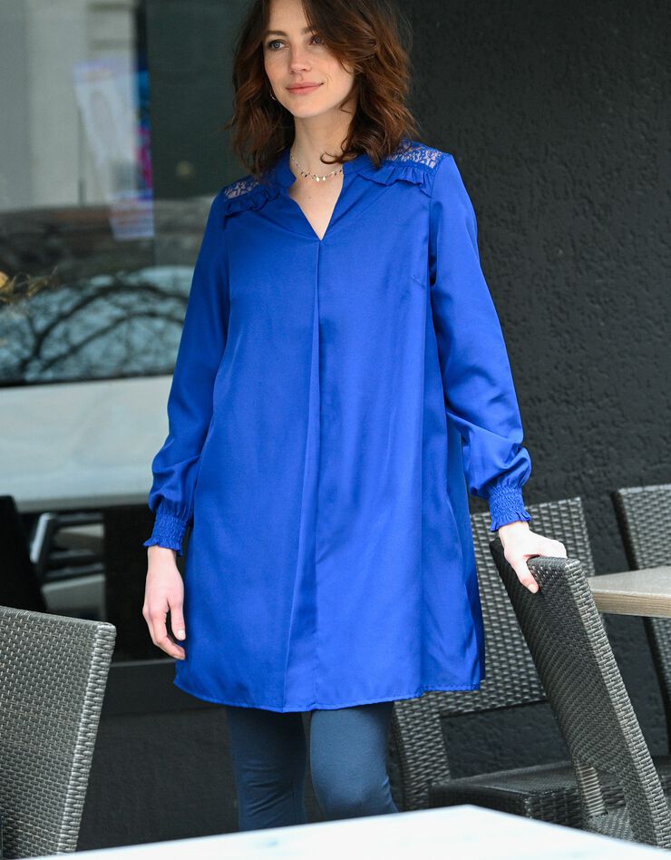 Tunique dentelle manches longues unie (bleu dur) Tunique dentelle manches longues unie (bleu dur)