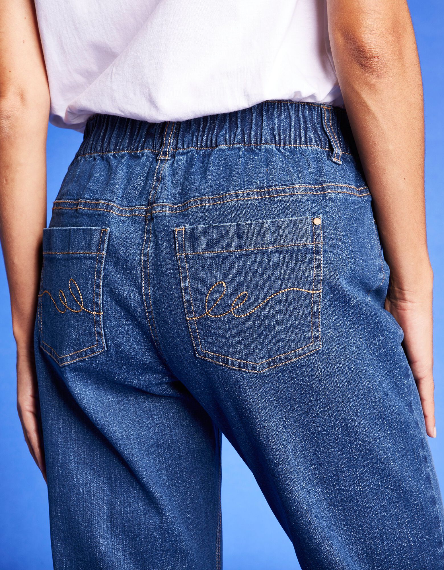 Jean Stretch Coupe Mom Confort Taille lastiqu e Stone Blancheporte jean-stretch-coupe-mom-confort-taille-lastiqu-e-stone-blancheporte