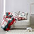 Coussin coton bouclette, broderies skieurs (écru / rouge / vert)