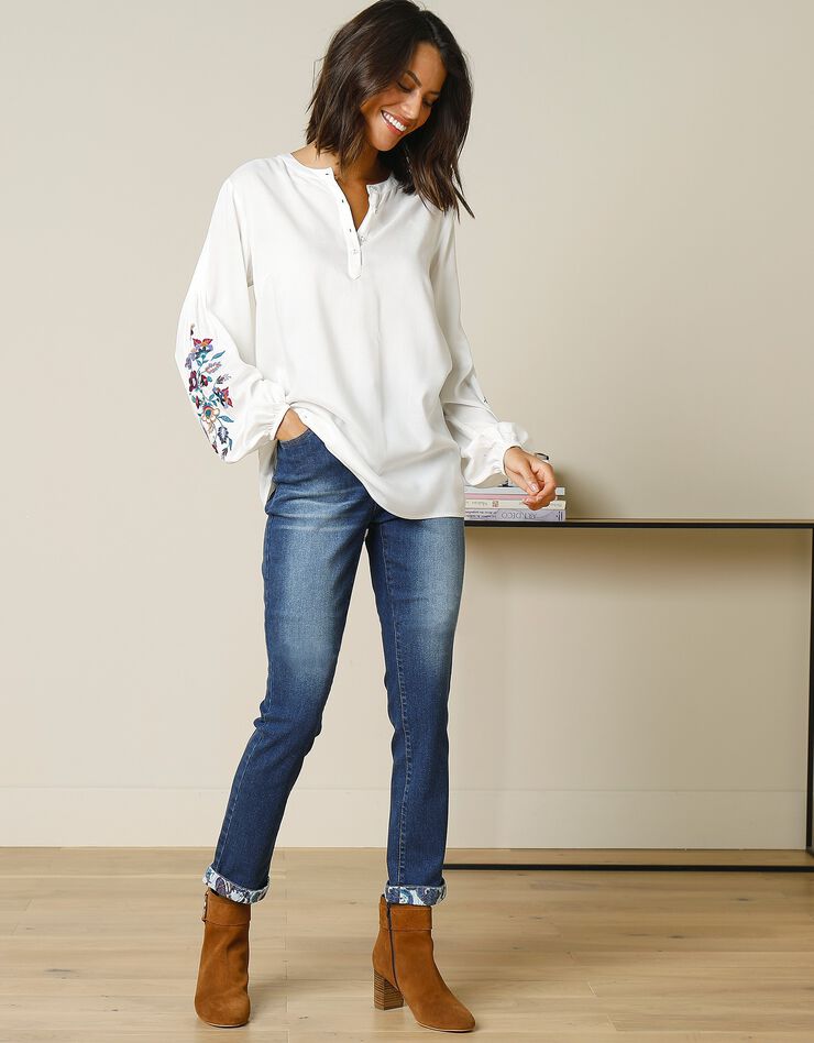 Blouse manches longues plissées et brodées (écru) Blouse manches longues plissées et brodées (écru)
