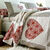 Linge de lit Lovely en flanelle imprimé coeurs  (taupe / rouge)