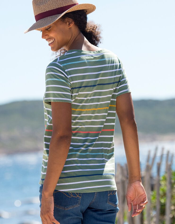 Tee-shirt col V rayé multicolore (vert / multicolore) Tee-shirt col V rayé multicolore (vert / multicolore)