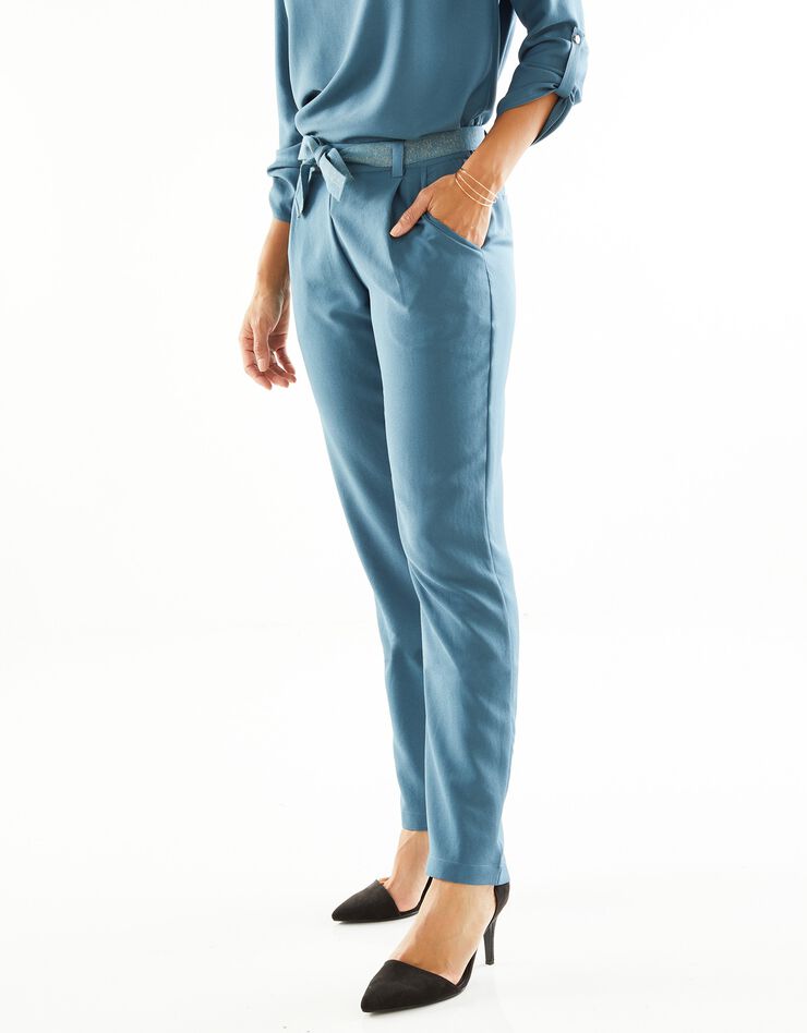 Pantalon uni crêpe fluide ceinture dorée (turquoise grisé) Pantalon uni crêpe fluide ceinture dorée (turquoise grisé)