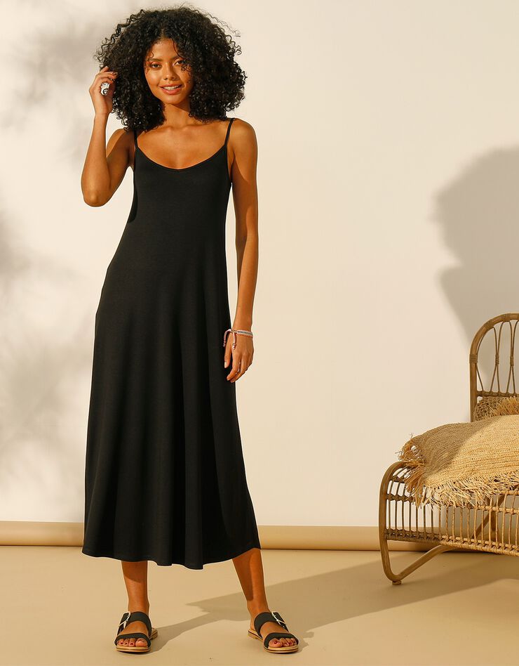 Robe évasée longue unie (noir) Robe évasée longue unie (noir)
