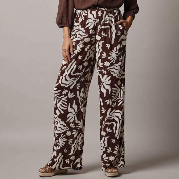 Pantalon large imprim&eacute; en cr&eacute;pon (chocolat / &eacute;cru)