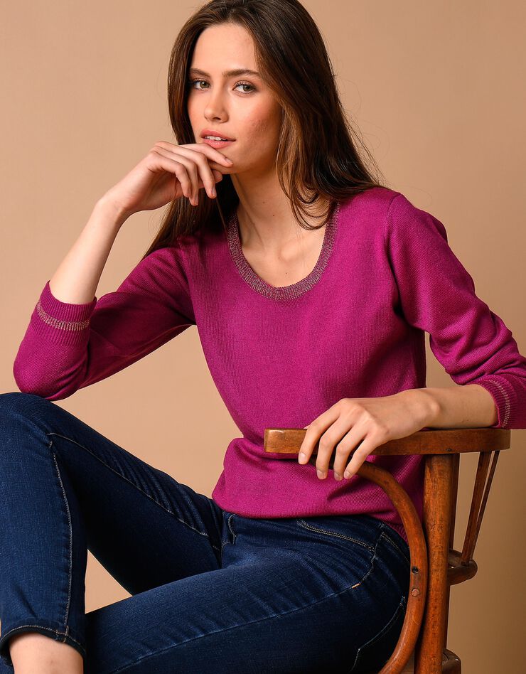 Pull col rond détails brillants, toucher cachemire (violine) Pull col rond détails brillants, toucher cachemire (violine)