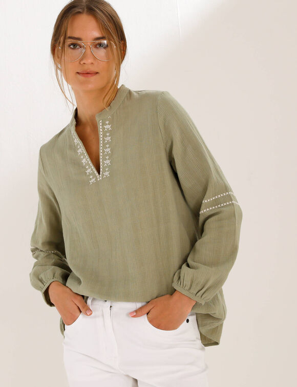 Tunique brod&eacute;e, col tunisien (vert amande / &eacute;cru)