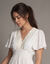 Robe longue en cr&eacute;pon et macram&eacute; (&eacute;cru)