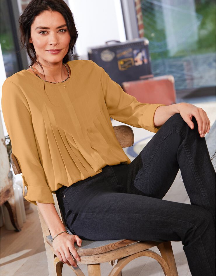 Blouse boutonnée à plis évasée unie, crêpe (safran) Blouse boutonnée à plis évasée unie, crêpe (safran)