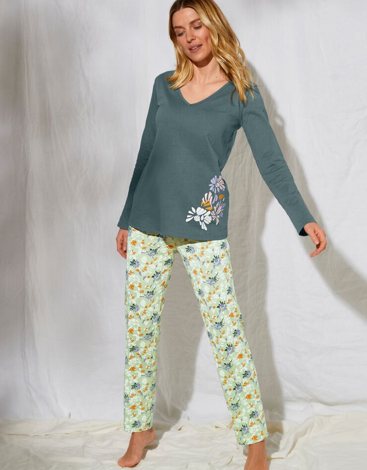 Tee-shirt pyjama manches longues imprimé placé "pétales de fleurs" (vert sauge) Tee-shirt pyjama manches longues imprimé placé "pétales de fleurs" (vert sauge)
