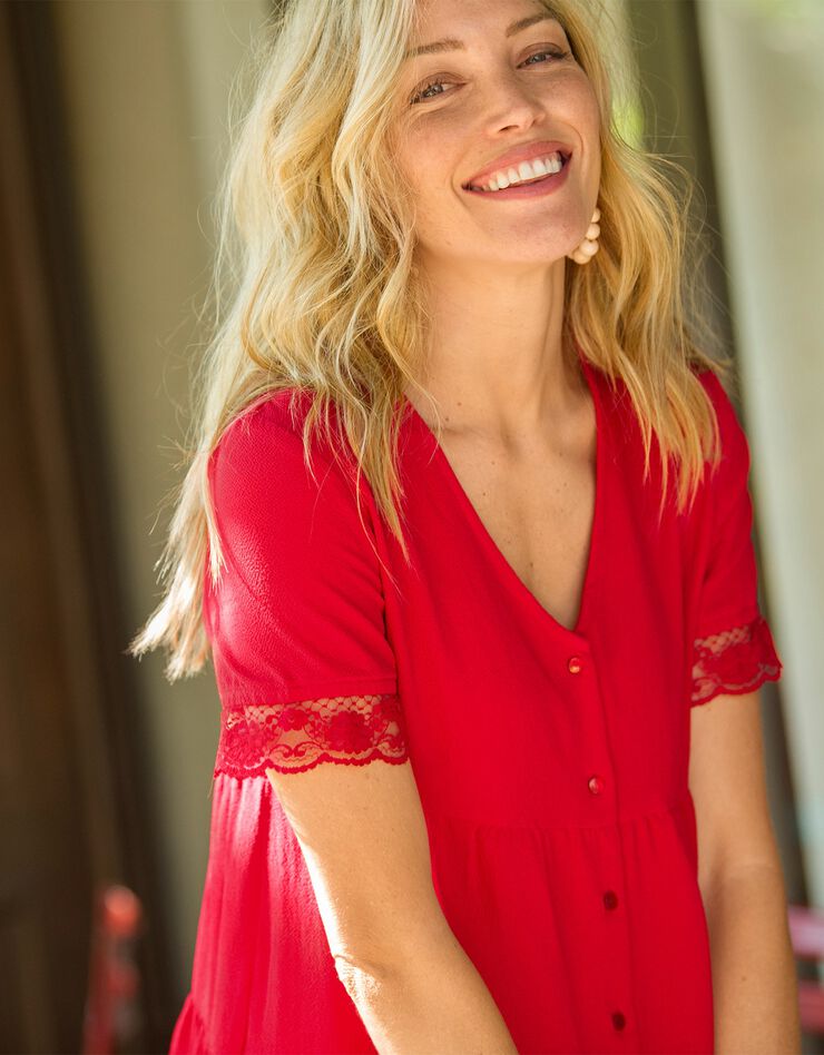 Blouse boutonnée volantée unie (rouge) Blouse boutonnée volantée unie (rouge)