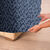 Housse bi-extensible microfibre effet faux uni pour fauteuil et canap&eacute; (bleu)