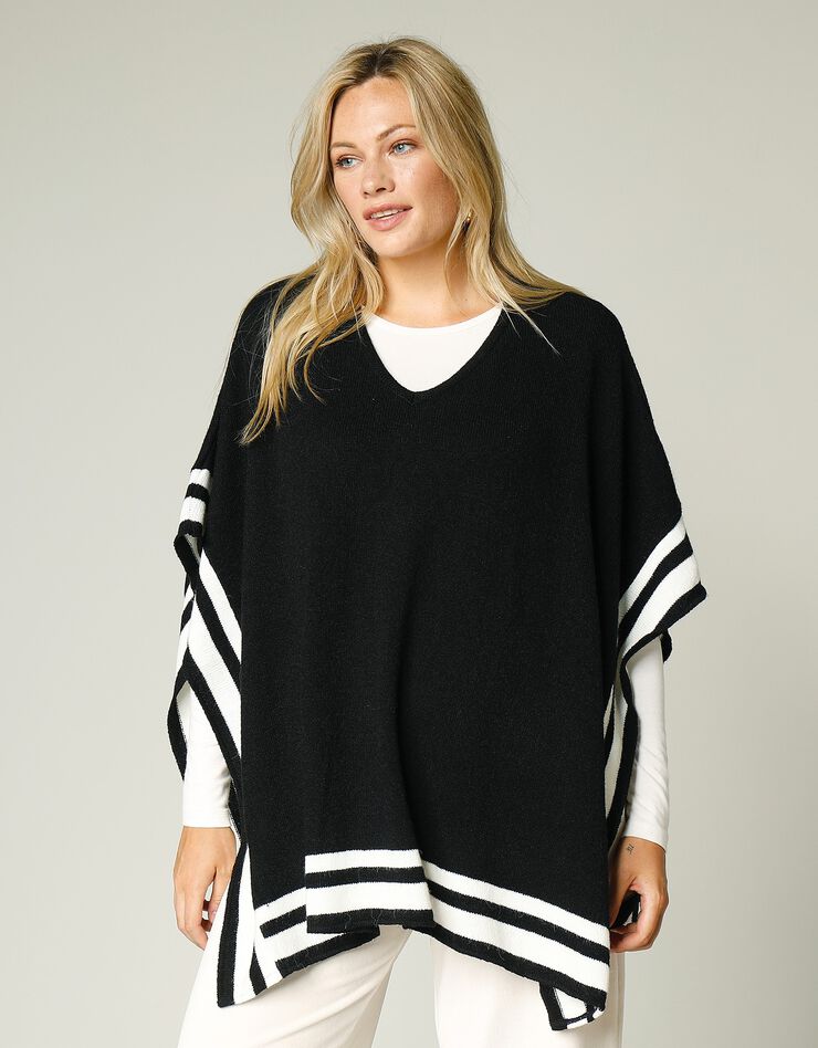 Grand pull poncho graphique à enfiler (noir / blanc) Grand pull poncho graphique à enfiler (noir / blanc)