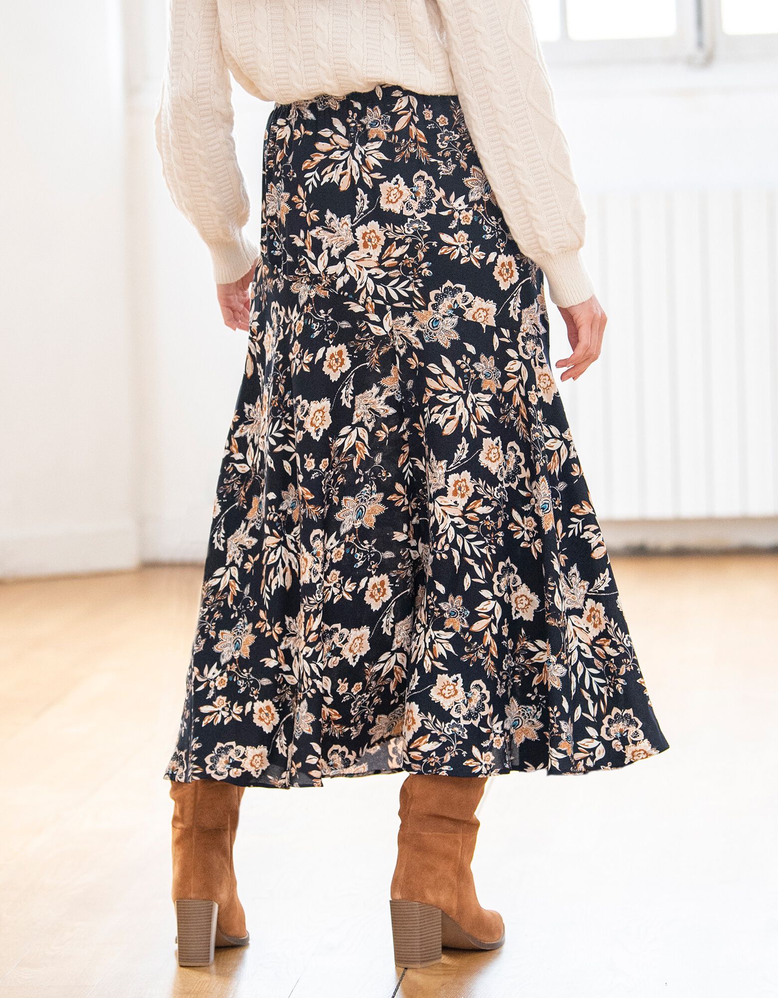 Jupe longue imprim?� fleuri, marine / ?�cru | Blancheporte