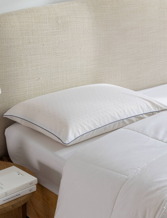 Oreiller latex ergonomique micro-perforé forme savon (écru)