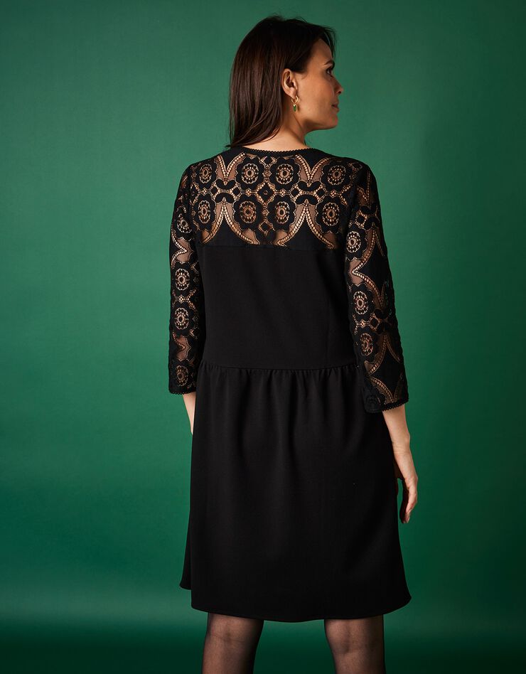 Robe avec dentelle (noir)