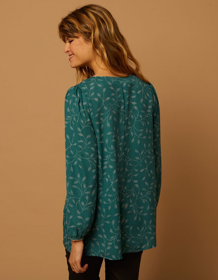 Blouse évasée détails dorés imprimé bicolore, crêpe (vert grisé / blanc) Blouse évasée détails dorés imprimé bicolore, crêpe (vert grisé / blanc)