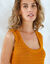 Pull sans manches en crochet (safran)