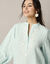 Blouse brodée, double gaze de coton (vert / écru)