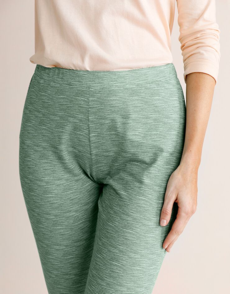 Pantalon fuselé imprimé taille élastiquée (kaki) Pantalon fuselé imprimé taille élastiquée (kaki)