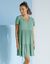 Robe col V courte unie, crépon (kaki clair)