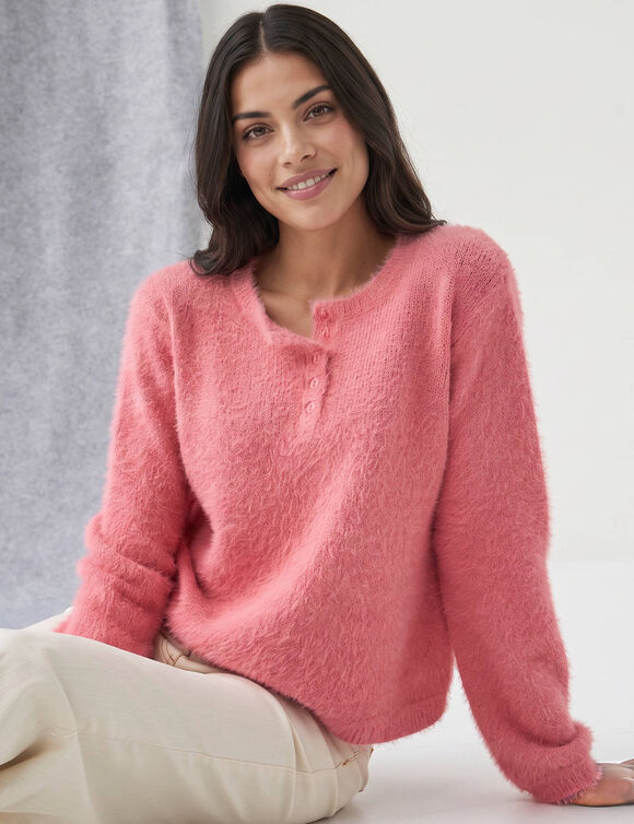 Pull col boutonn&eacute;, maille douceur (rose)