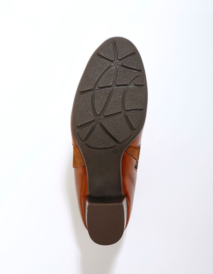 Boots en cuir bimatière élastiquées à boucle et à talon (caramel)