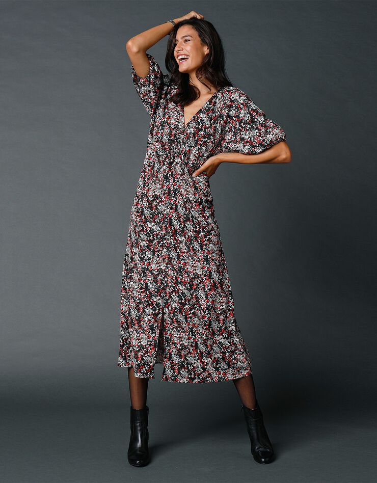 Robe longue imprimée froncée (noir / rose) Robe longue imprimée froncée (noir / rose)
