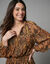 Robe courte en voile imprim&eacute; (chocolat / vert)