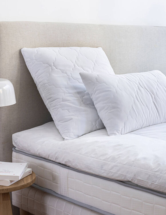 Oreiller sp&eacute;cial cervicales confort ferme (blanc)