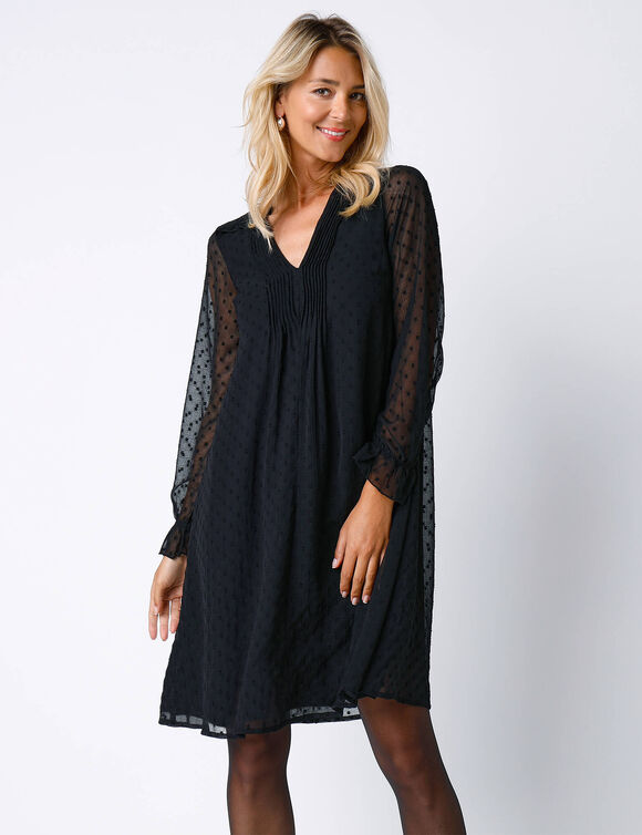 Robe unie à plis, voile plumetis (noir)