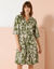 Robe évasée à volants, imprimé ethnique bicolore (vert / écru)