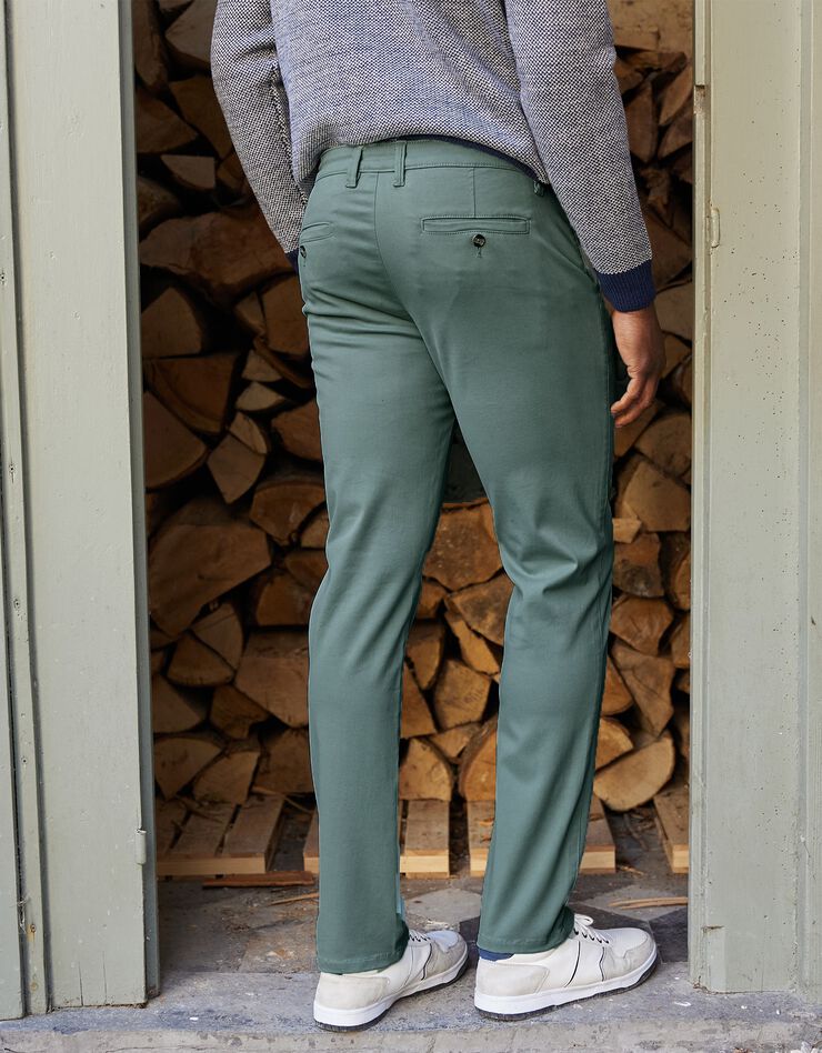 Pantalon chino toile gabardine (vert grisé) Pantalon chino toile gabardine (vert grisé)