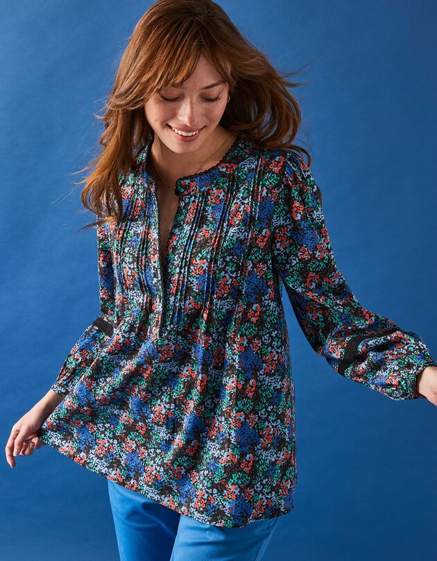 Blouse macramé à plis, imprimé fleuri (bleu)