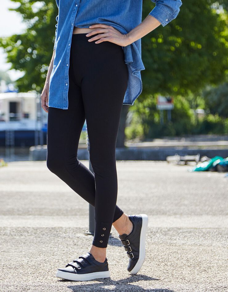 Legging détails boutonnés (noir) Legging détails boutonnés (noir)