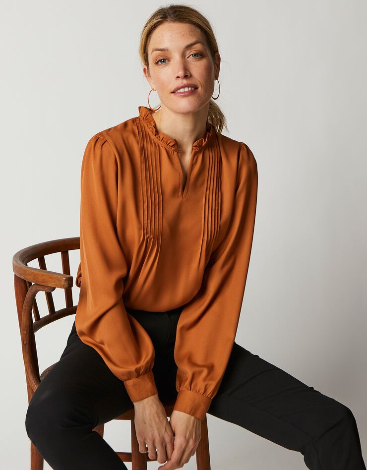 Blouse à plis manches longues unie (caramel) Blouse à plis manches longues unie (caramel)