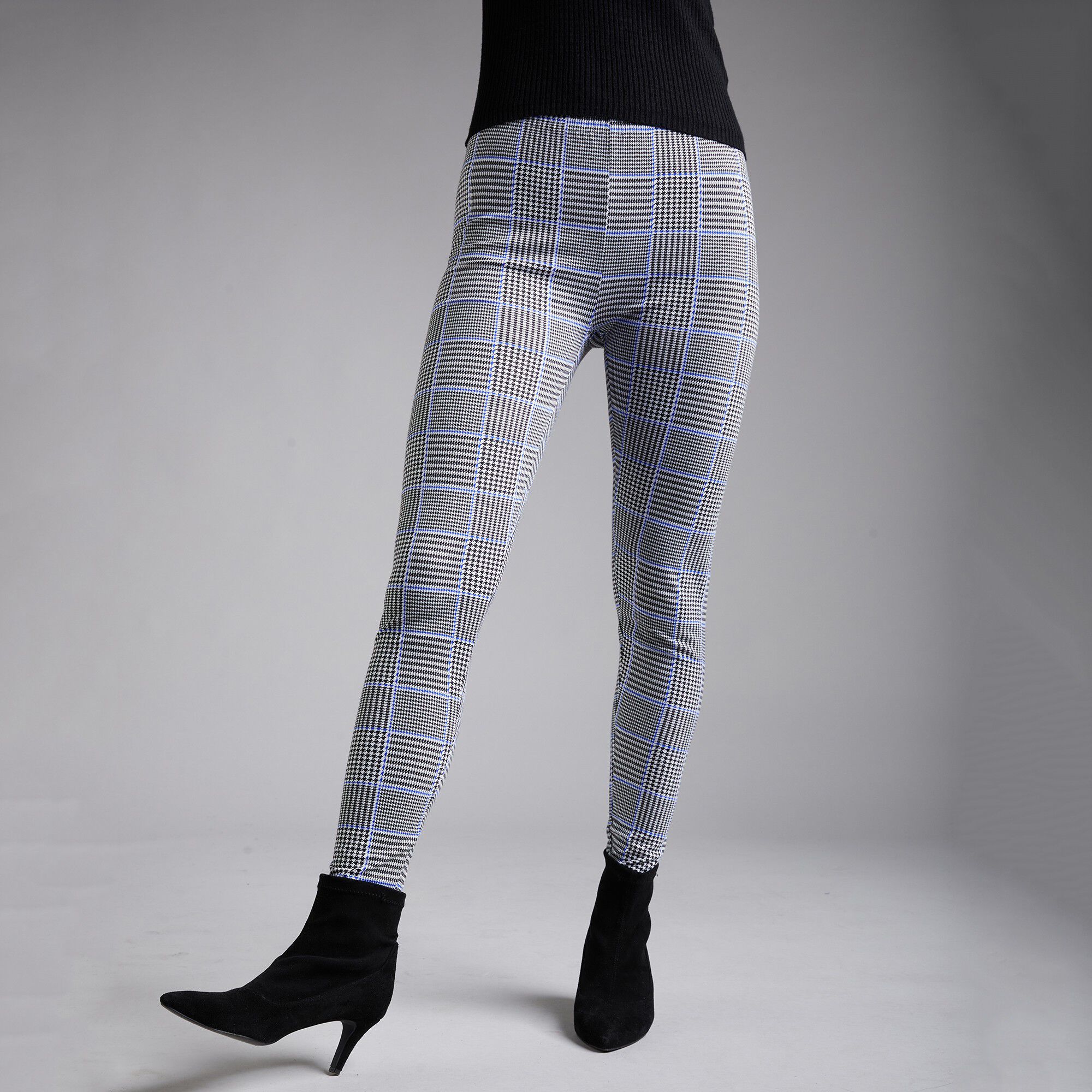 blanche porte legging
