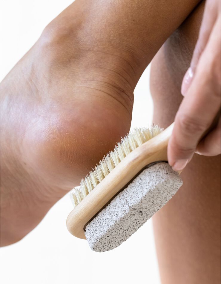 Brosse pieds 2 en 1 (bois) Brosse pieds 2 en 1 (bois)