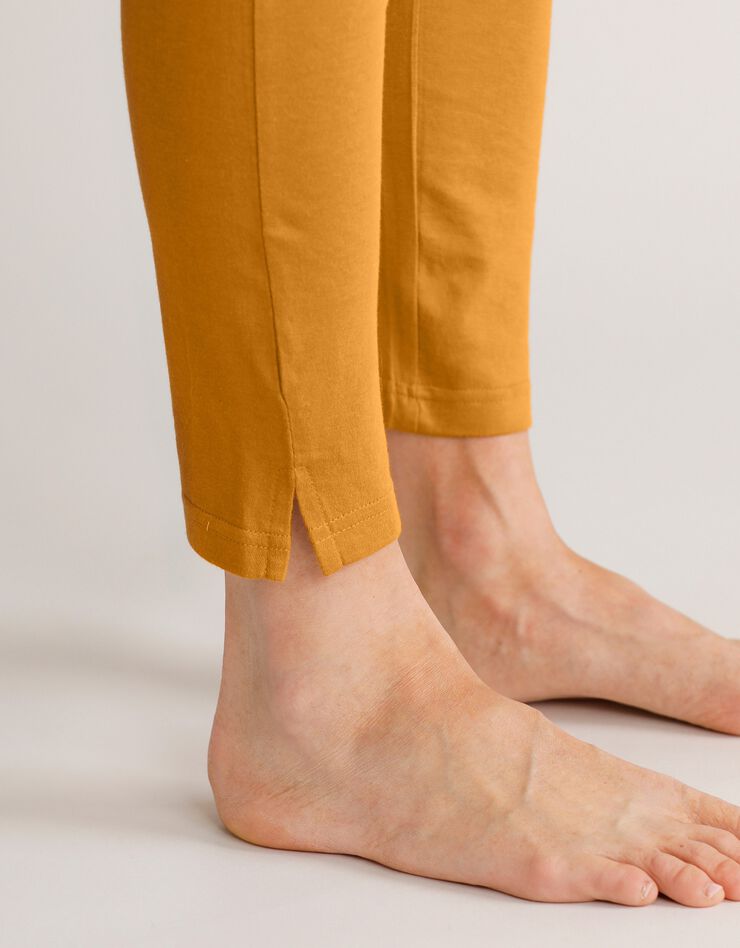 Pantalon fuselé uni taille élastiquée (ocre) Pantalon fuselé uni taille élastiquée (ocre)