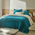 Couvre-lit réversible microfibre matelassée/sherpa (bleu paon)