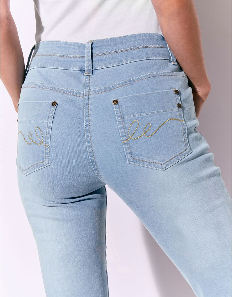 Pantacourt boutonné coupe fuselée, jean stretch (bleached) Pantacourt boutonné coupe fuselée, jean stretch (bleached)