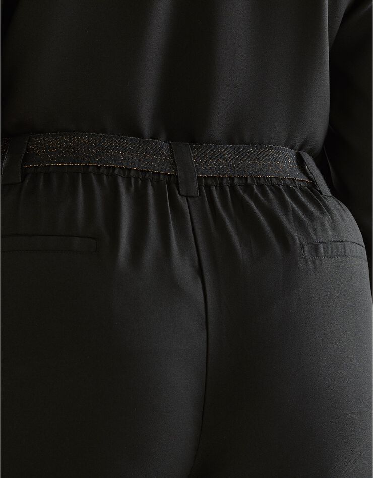 Pantalon uni crêpe fluide ceinture dorée (noir) Pantalon uni crêpe fluide ceinture dorée (noir)