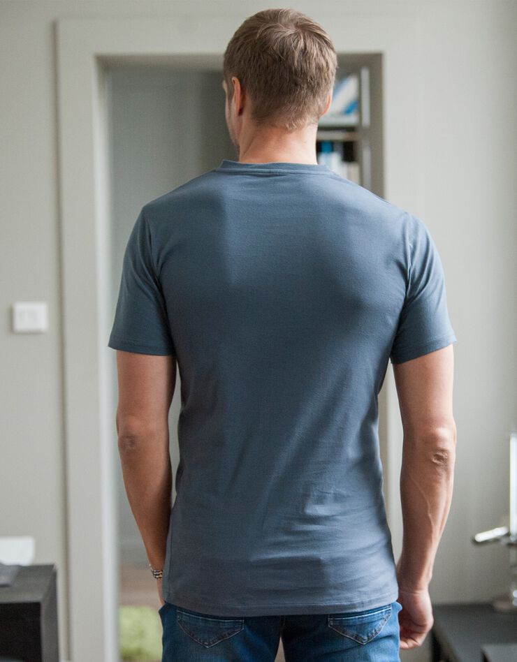 Tee-shirt col rond manches courtes - lot de 3 (bleu + marron + gris) Tee-shirt col rond manches courtes - lot de 3 (bleu + marron + gris)
