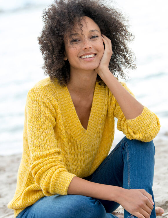 Pull loose col V, maille anglaise (curry chiné)