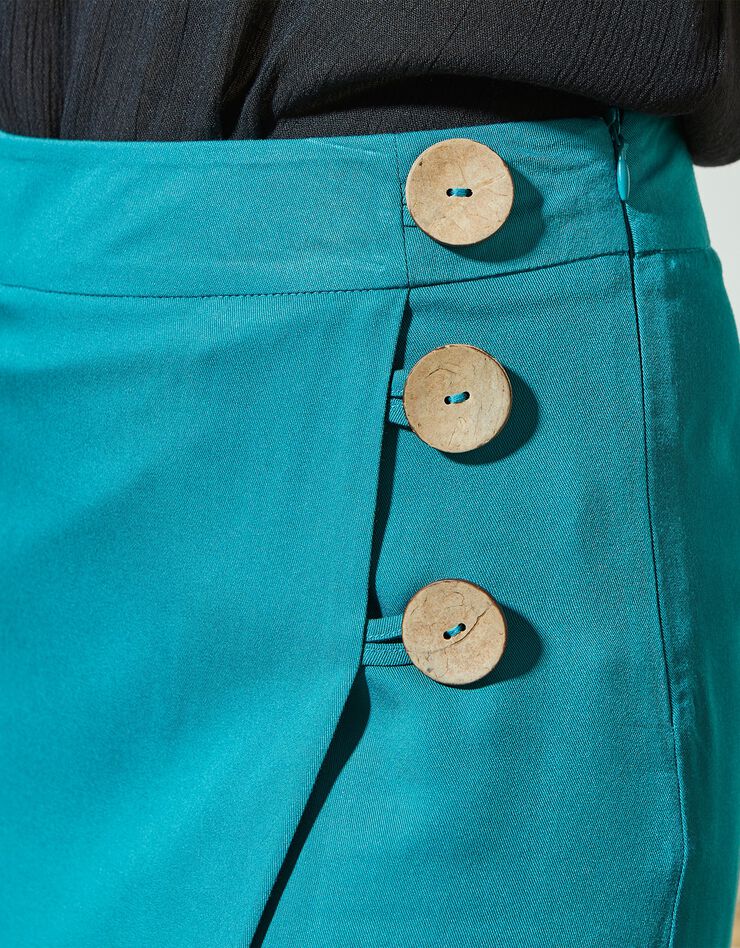 Short-jupette asymétrique fluide (vert) Short-jupette asymétrique fluide (vert)