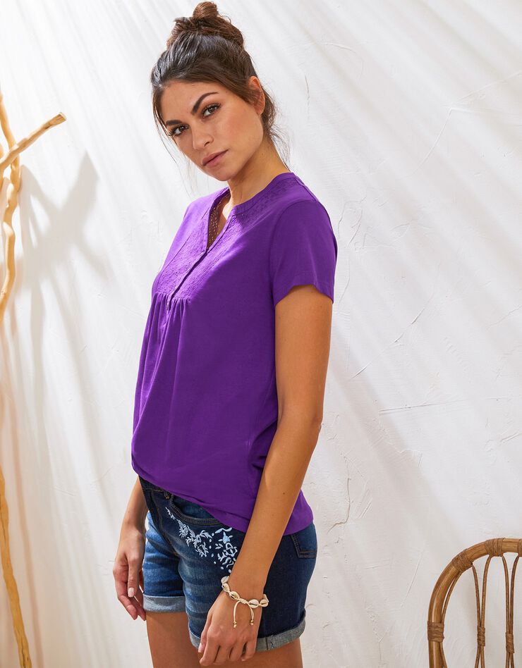 Tee-shirt boutonné broderie anglaise (violet) Tee-shirt boutonné broderie anglaise (violet)