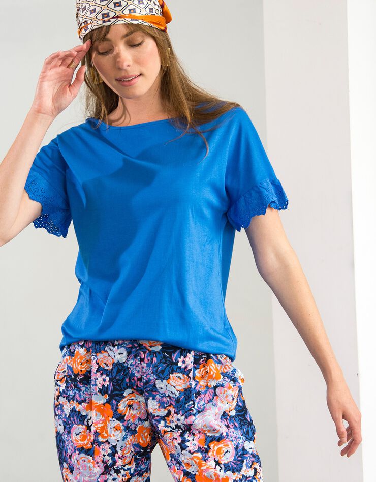 Tee-shirt "boîte" manches courtes brodées (bleu dur) Tee-shirt "boîte" manches courtes brodées (bleu dur)