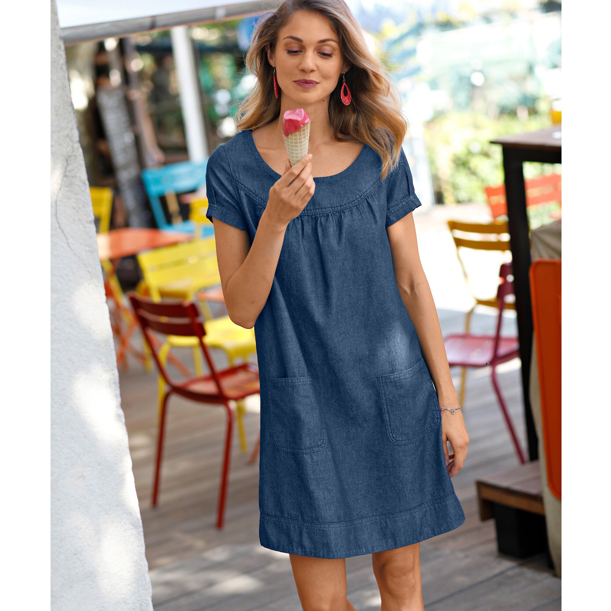 blanche porte robe en jean