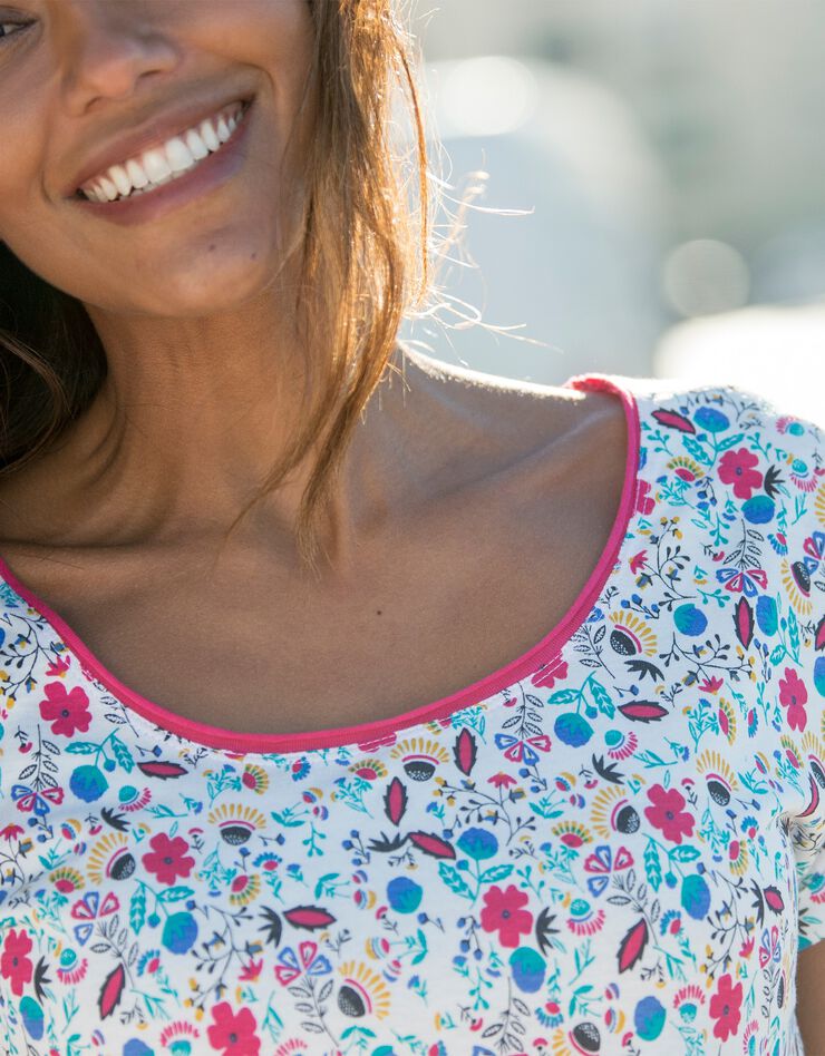 Tee-shirt imprimé manches courtes (blanc / bleu) Tee-shirt imprimé manches courtes (blanc / bleu)
