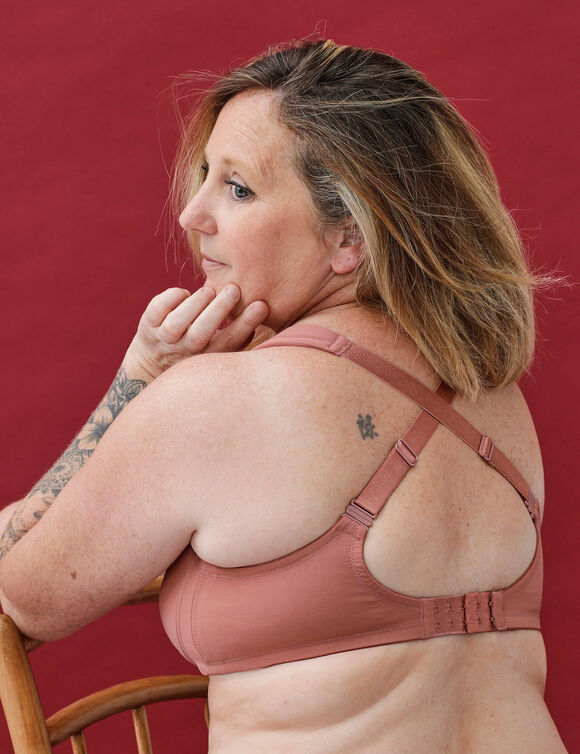 Soutien-gorge post-op&eacute;ratoire forme embo&icirc;tante en dentelle et microfibre - sans armatures (grenade)